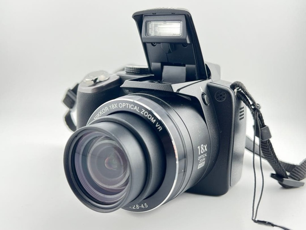 Nikon Coolpix P80 Compact Digital Camera