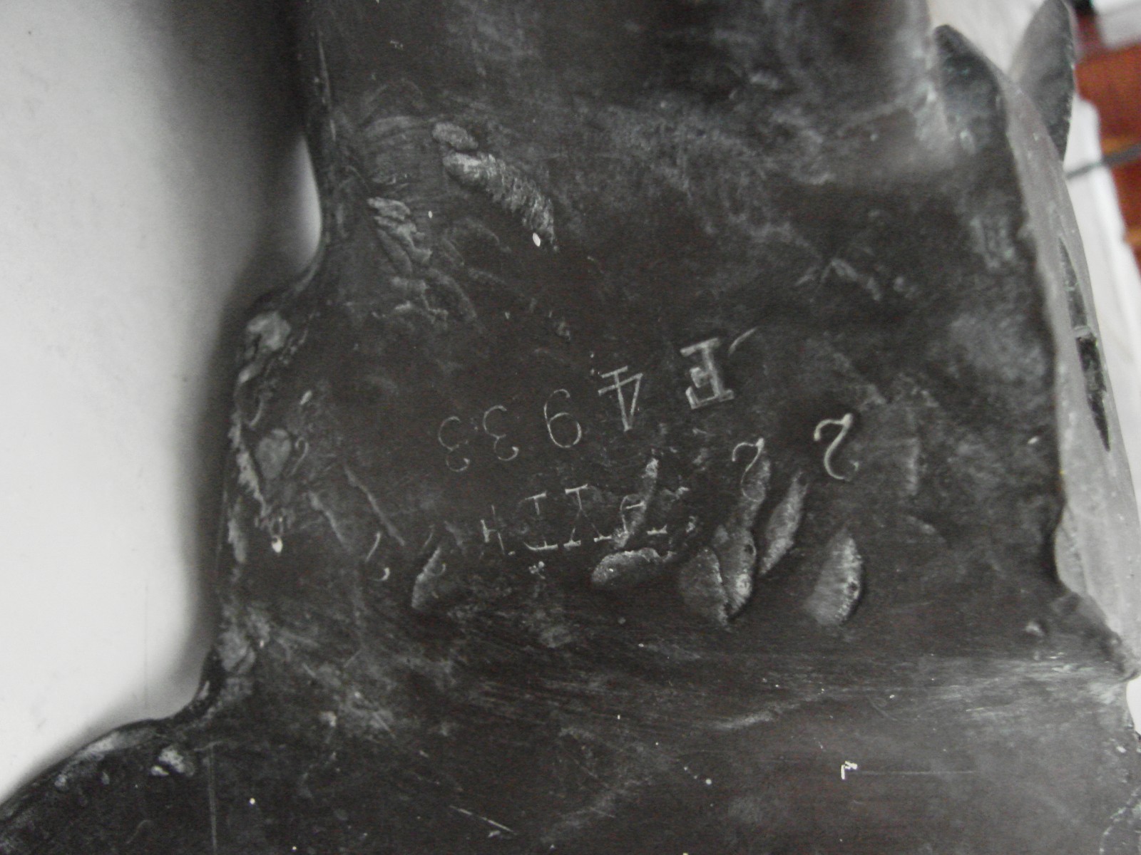 VINTAGE 3 BLADE BRASS PROP 22"X22" F4933 RH Rotation 1 1/4"