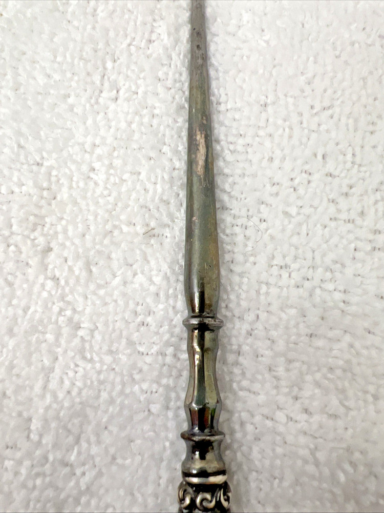 Antique Sterling Silver Button Hook Feathery Scroll Design 8 3/4 Inch