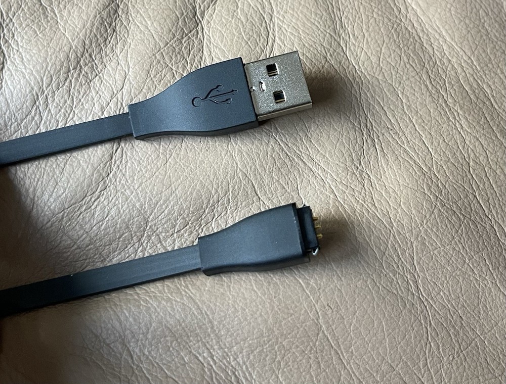 Fitbit CHARGE Fitbit Force Replacement USB Charging Cable 8 Inch ( 20cm )