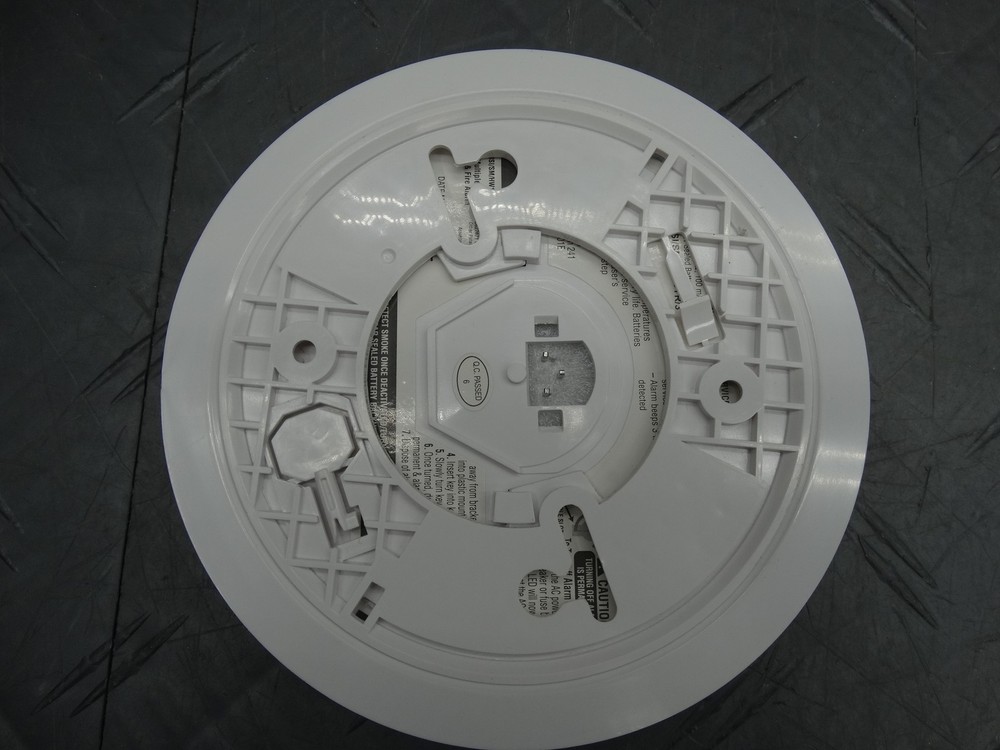 Universal Hardwired Battery Backup Combination Smoke & Carbon Monoxide Detector