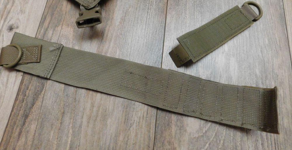 MOLLE II TAN TAP  RIGHT/ LEFT SIDE  ADAPTER ASSEMBLY