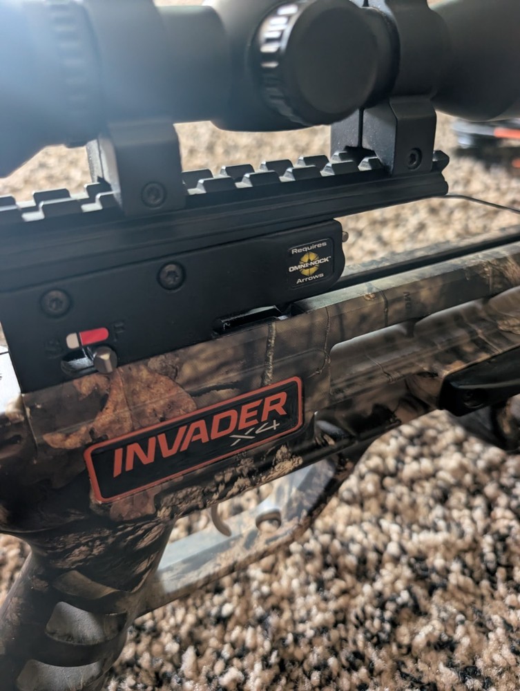 Crossbow Invader X4 With Scope And Bolts