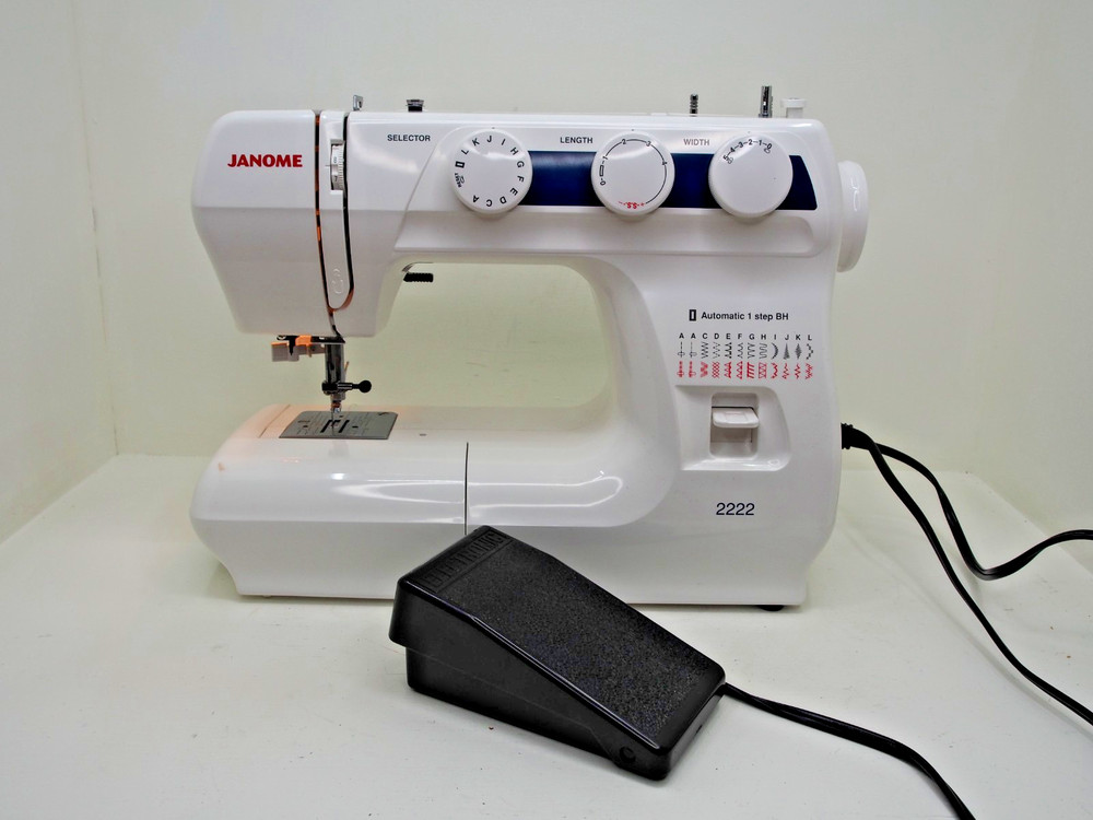 Janome 2222 Sewing Machine