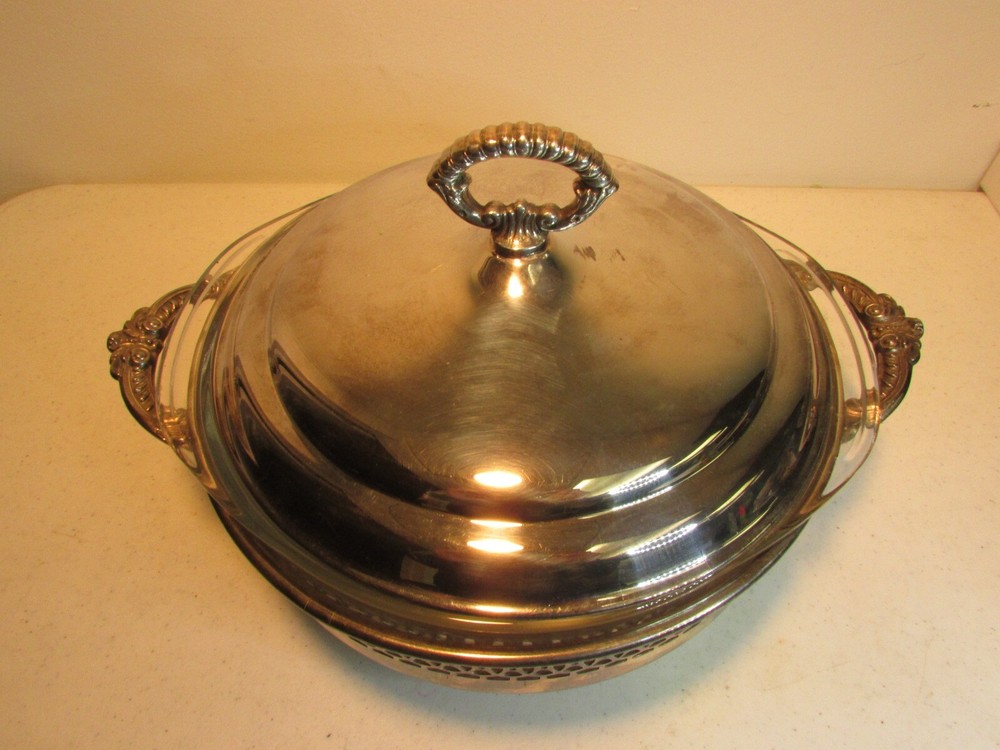 Vintage Sheffield silverplate pedestal 2 QT serving dish w/Pyrex insert