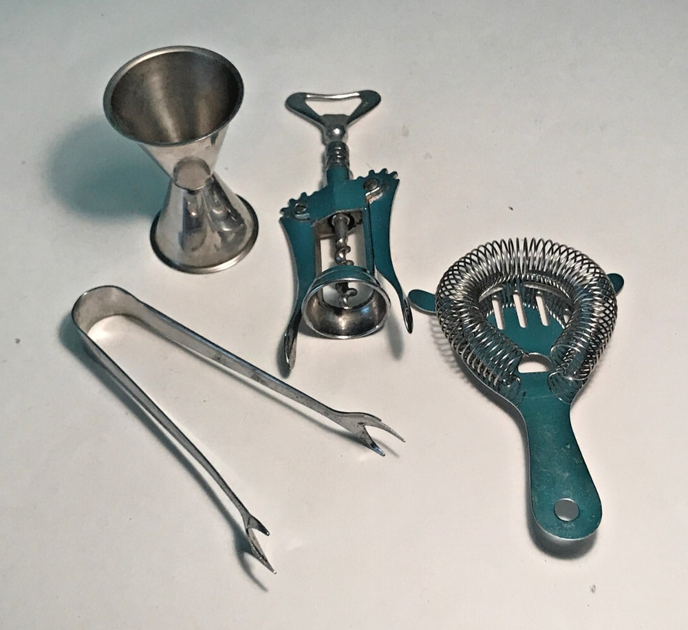 4 pc.  BARTENDER COCKTAIL MIXING SET Bar Tools & Accessories Kit