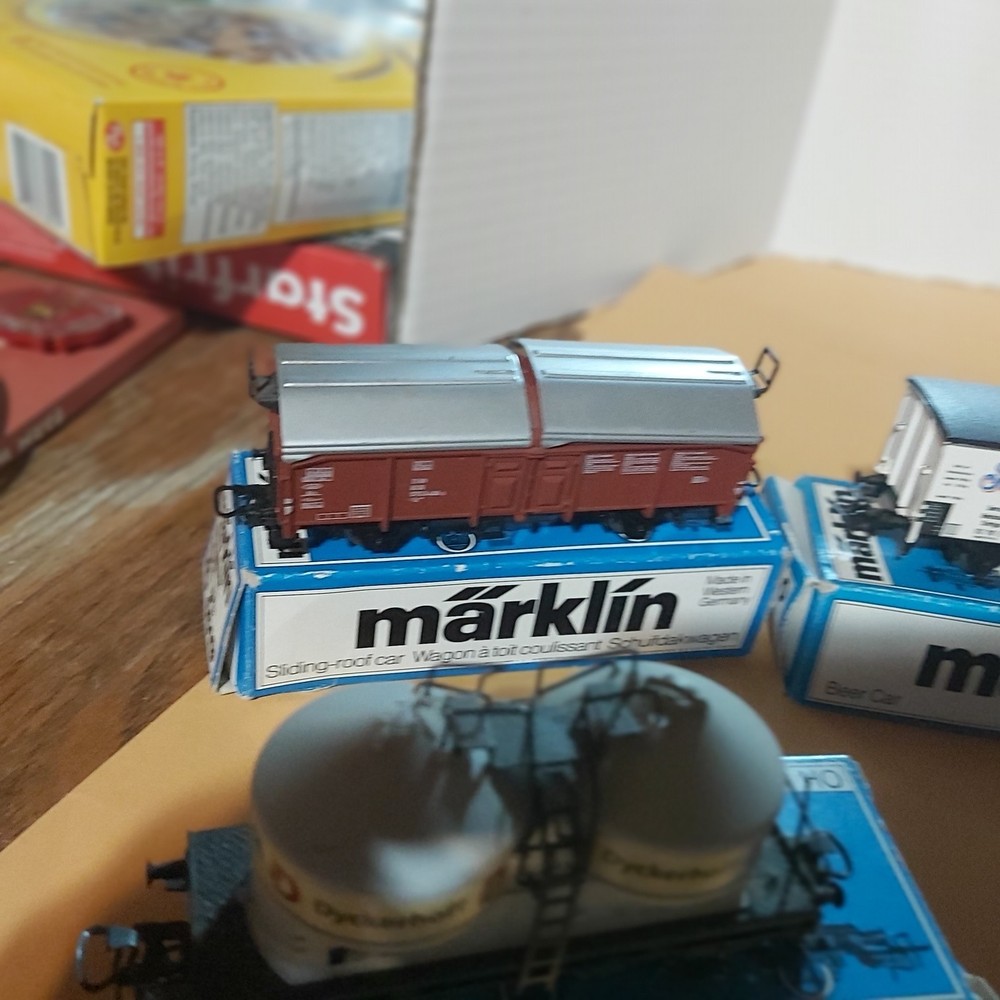 7 MARKLIN HO ROLLING STOCK