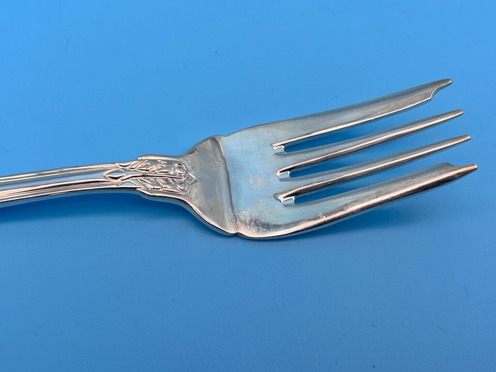 Vintage 7-1/2" Wallace Silverplate China Table Fork Shell Design Scrolls