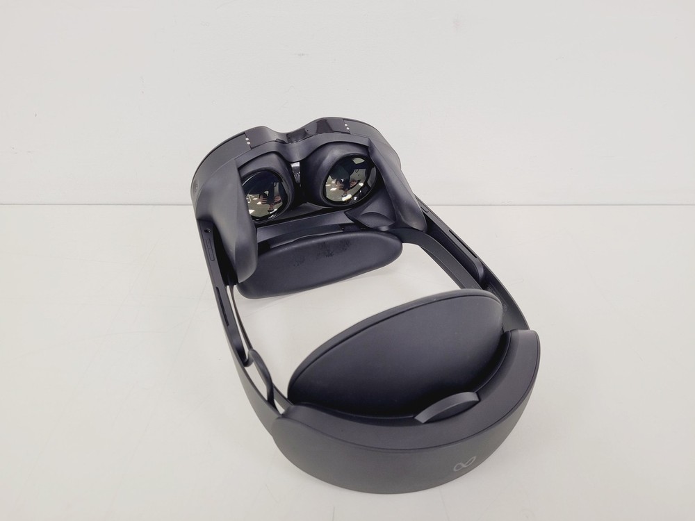 Meta Quest Pro 256GB VR Headset - Black