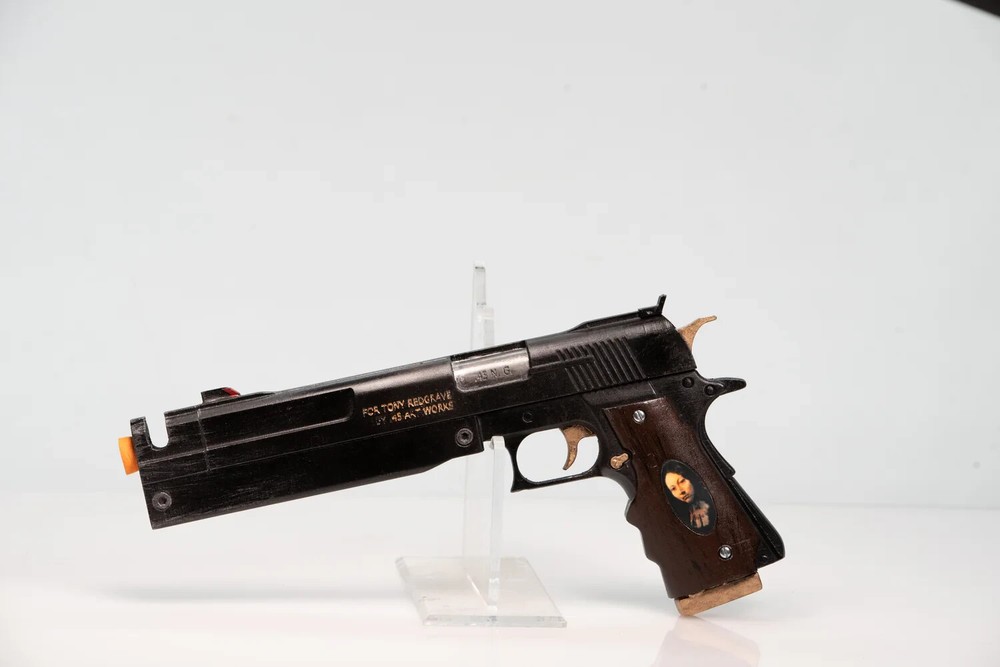 Ebony & Ivory Set Pistol Props