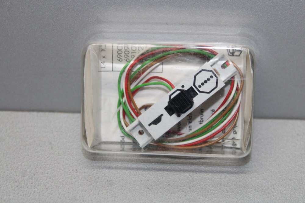 Fleischmann 6919 Layout Push Button Signal Track H0 Analog DC Multicolor In Box