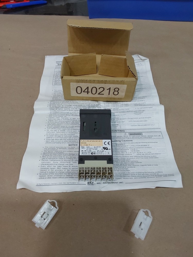 RKC DIGITAL TEMPERATURE CONTROLLER SA200 7287