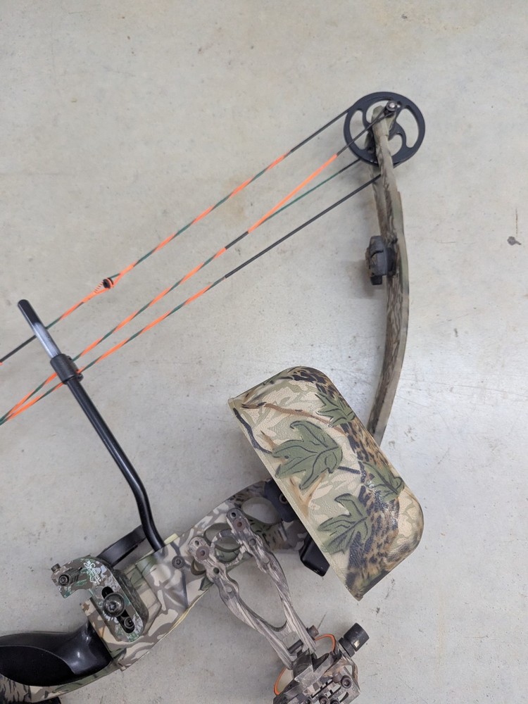 PSE Fire Flite 33 Compound Bow w/ BAG + Extras - RH 27-32” - 70lb Max - TESTED