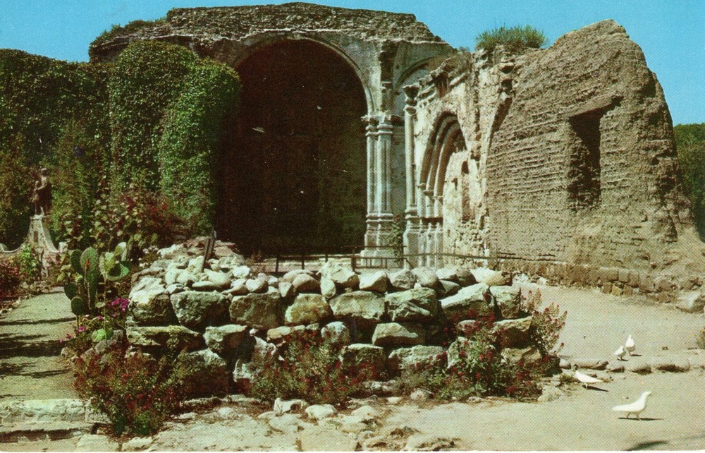 MISSION SAN JUAN CAPISTRANO, CA  -  PC6900