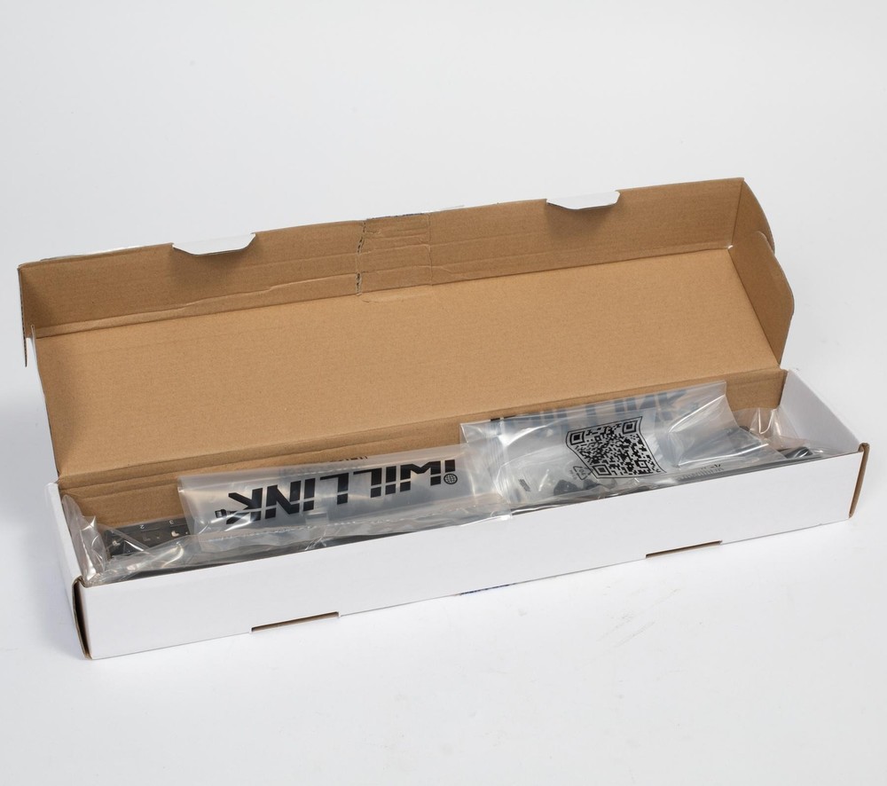 IWillink 24 Port Patch Panel Black Rackmount Network Ethernet Cable Caps Kit