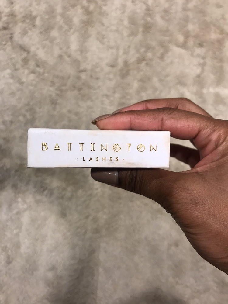 Battington Lashes kit w/ mini lash glue