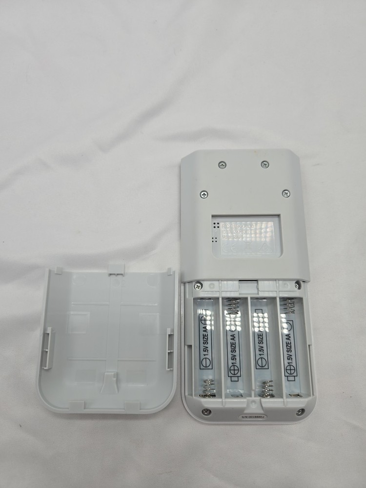 Simplisafe Model SSKP3 Home Security System Wireless Keypad - White Used