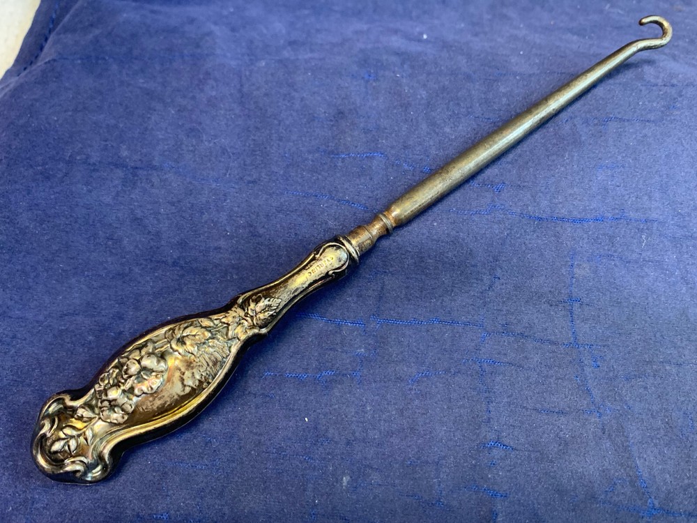 Vintage Sterling Silver Handled Button Hook Lace Puller Floral Repousse Design