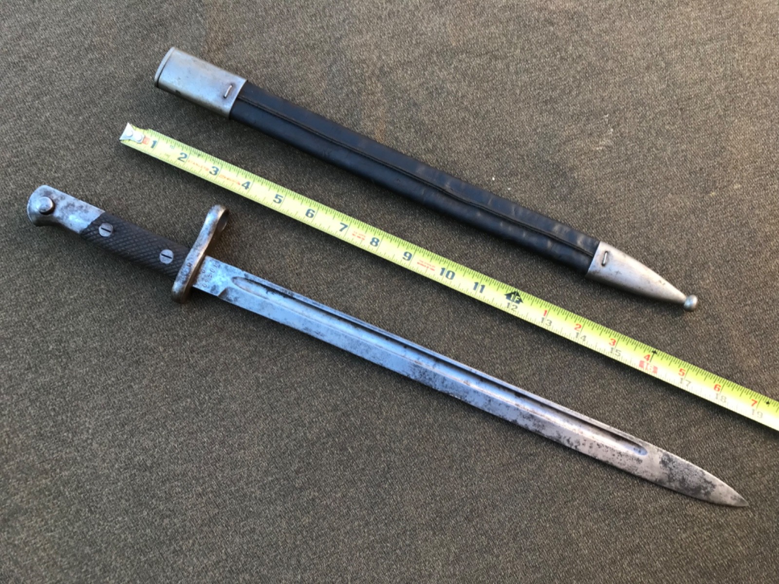 Spanish Mauser 1913 sword BAYONET with scabbard - also fits other rifles C-DESP