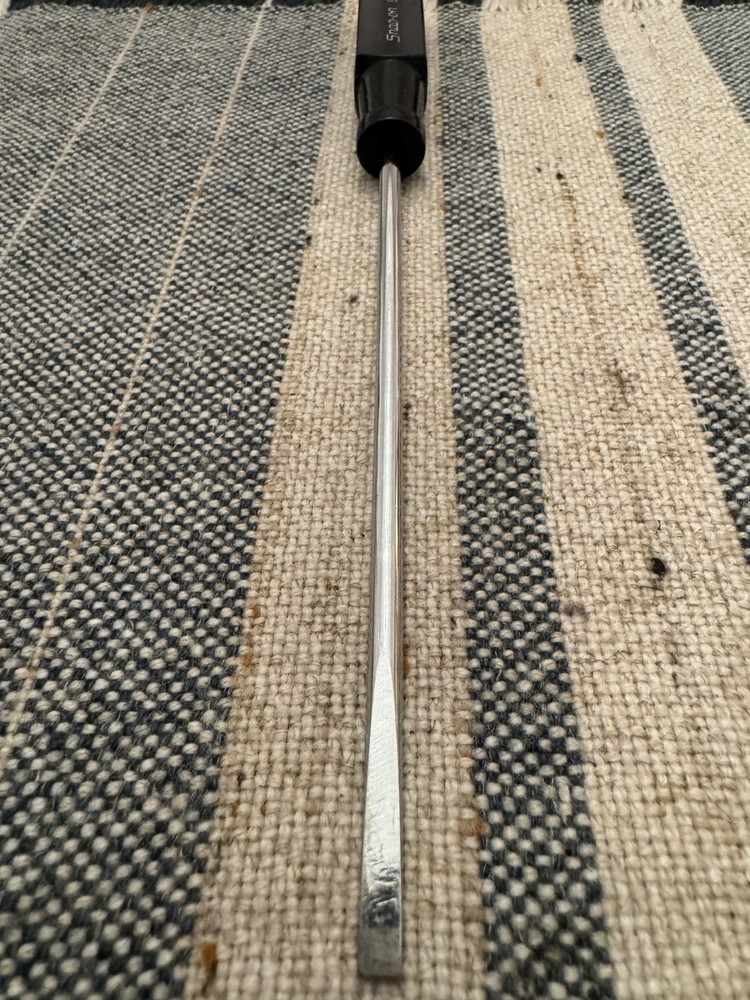 Snap-On SSDE46C Electronic Thin Blade Flat Screwdriver 1/8” Tip Clean