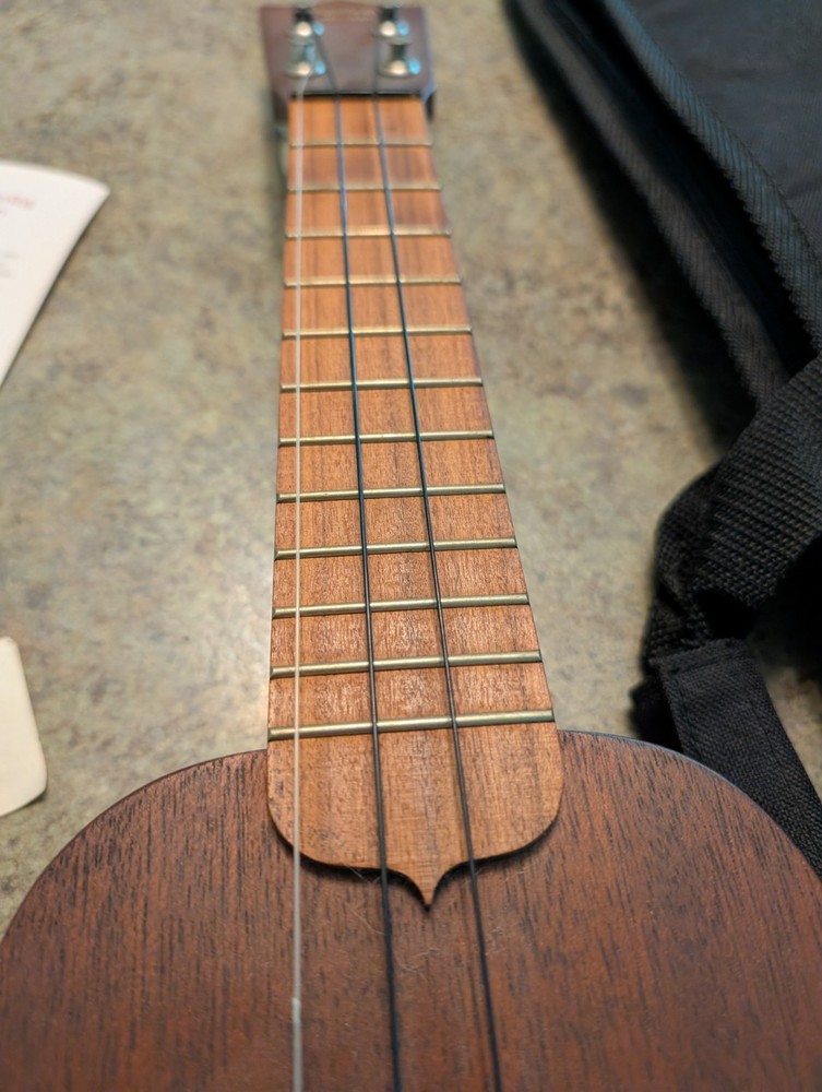 MARTIN & CO S-O 4-String UKE Ukelele with Original Case EXCELLENT