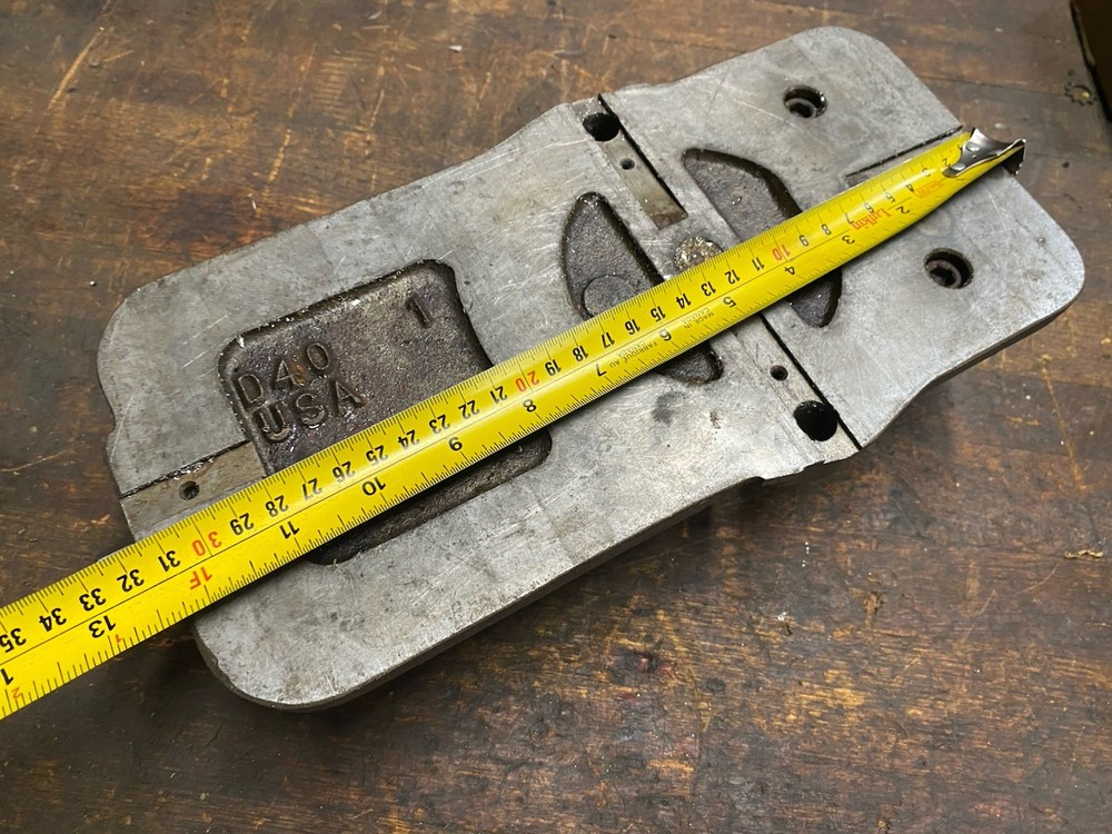 KURT ANGLOCK 4" MILLING MACHINE VISE D40,