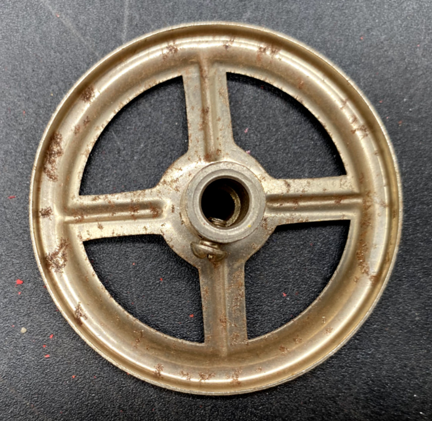 (6) DO STEERING WHEELS, ERECTOR SET PARTS, USED