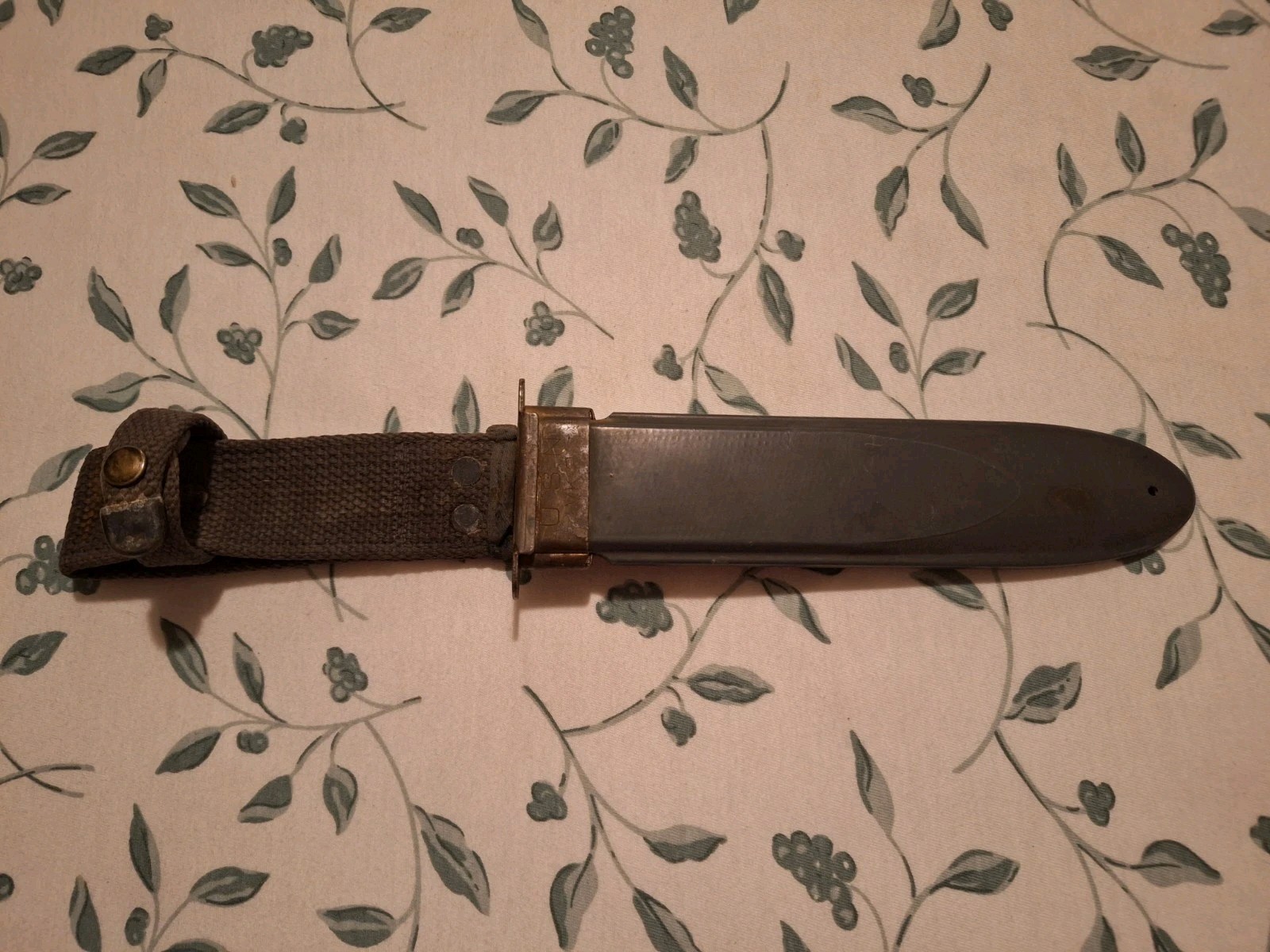 U.S. Navy WWII Era Camillus MKII Fighting Knife With Scabbard Used