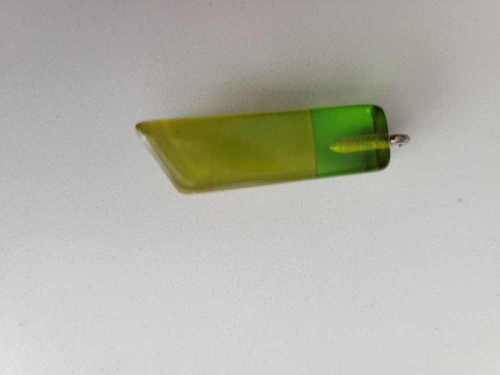 Vintage Bakelite Green Pendant/Purse Pull