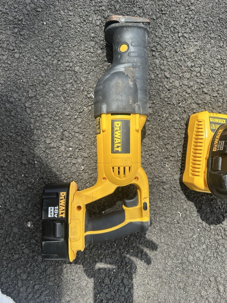 dewalt 18 volt reciprocating saw dc385