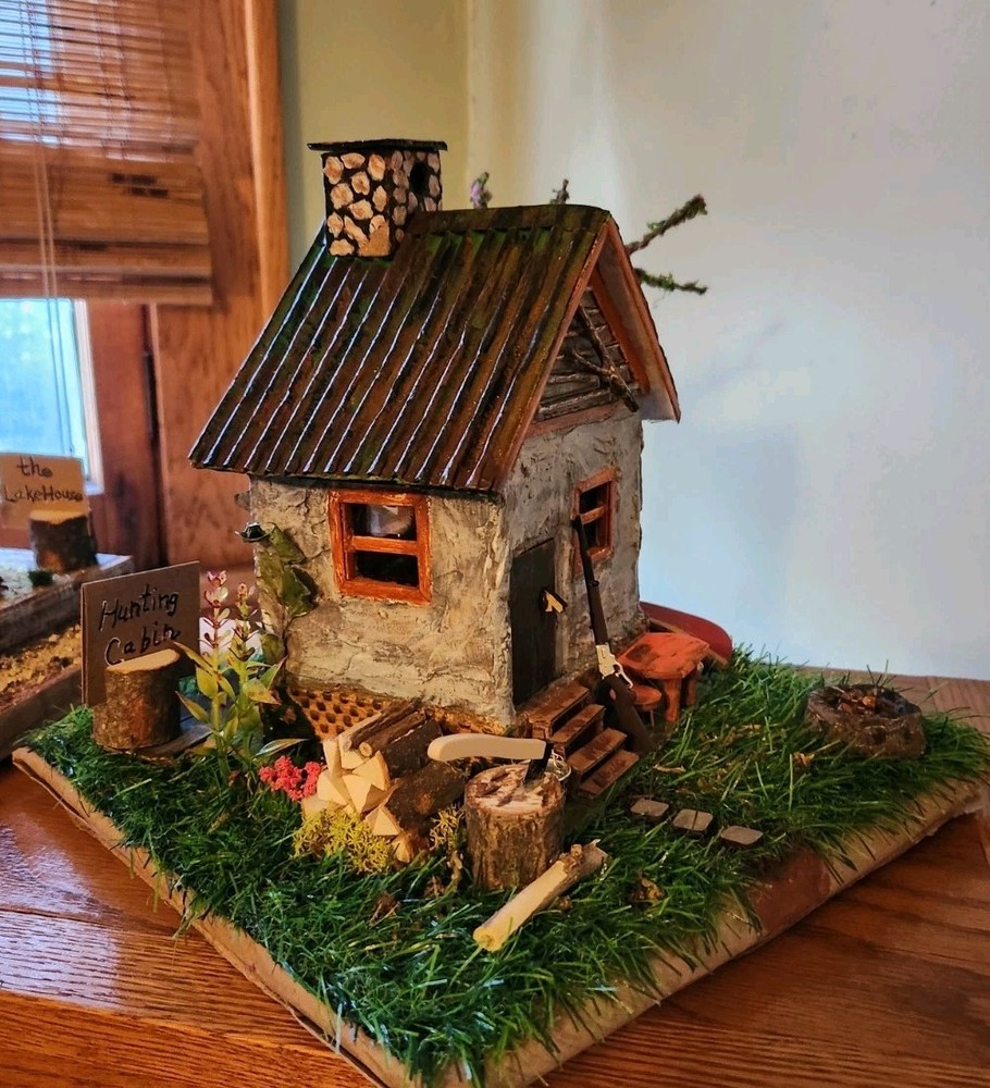 Diorama: Rustic Hunter's Cabin Display