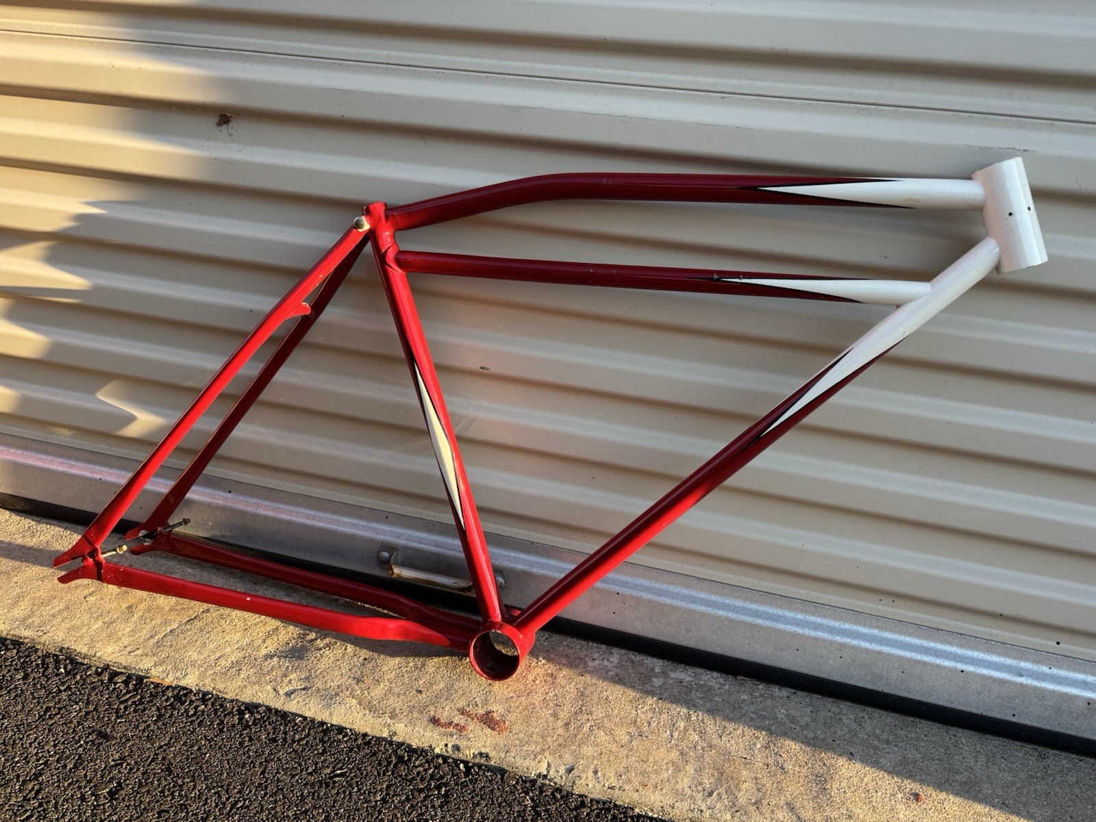 ANTIQUE 1920'S CIRCA UNIDENTIFIED 28" RESTORED MOTORBIKE BICYCLE FRAME SET