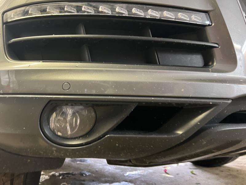 Spindle Knuckle Front AUDI Q7 Right 07 08 09 10