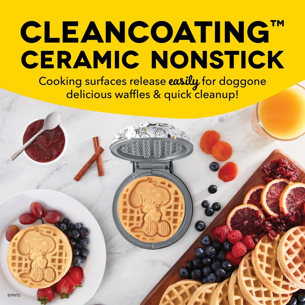 Peanuts x Dash Mini Waffle Maker 4 Inch, (Black & White)