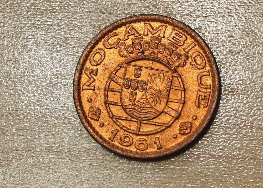 1961 Mozambique 20 Centavos