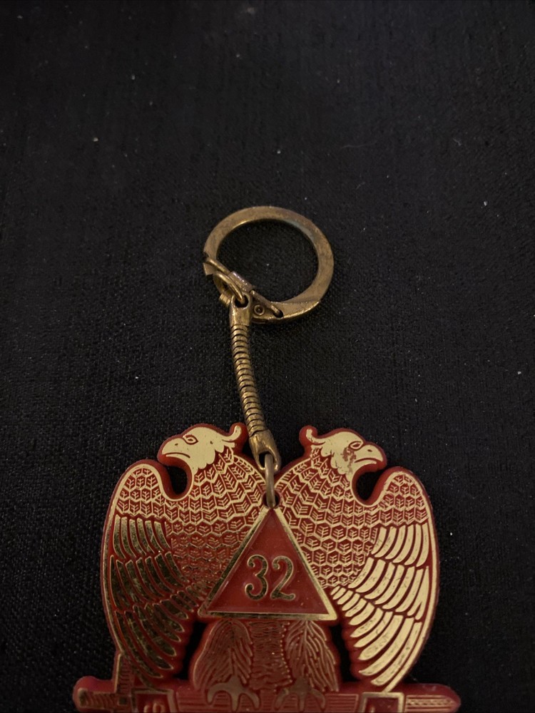 VINTAGE RARE DOUBLE EAGLE FREEMASONRY KEYCHAIN!!!