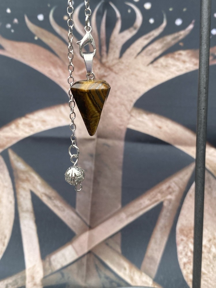 MAGICAL STONE PENDULUMS DIVINATION METAPHYSICAL