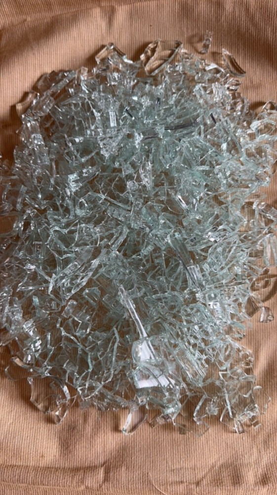 2 lbs broken tempered glass
