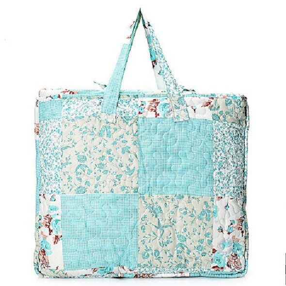 Cozelle Printed Patchwork Quilt with Tote - King