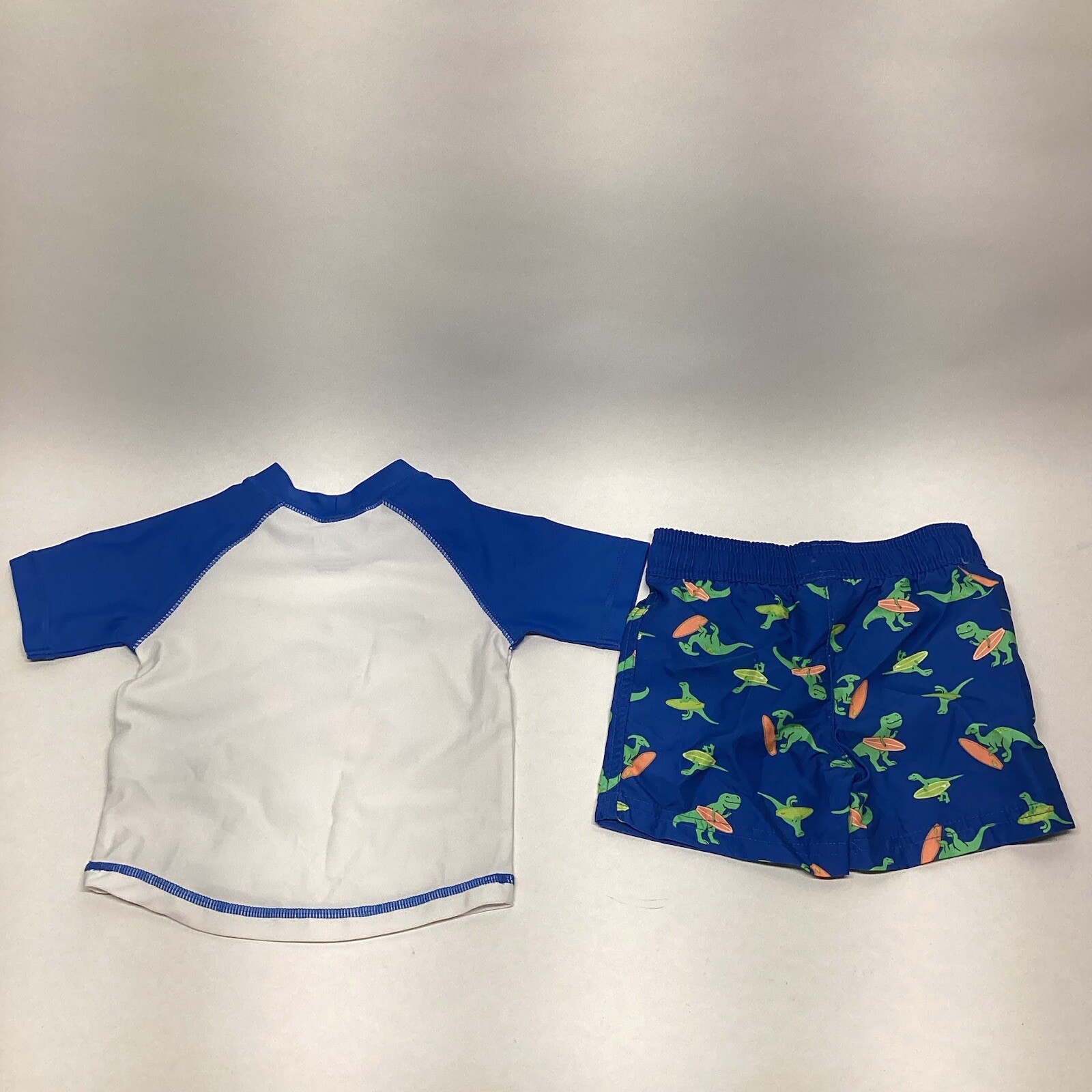 Simple Joys by Carter's baby-boys 2-piece Swimsuit Trunks & Rashguard Shirt 18m