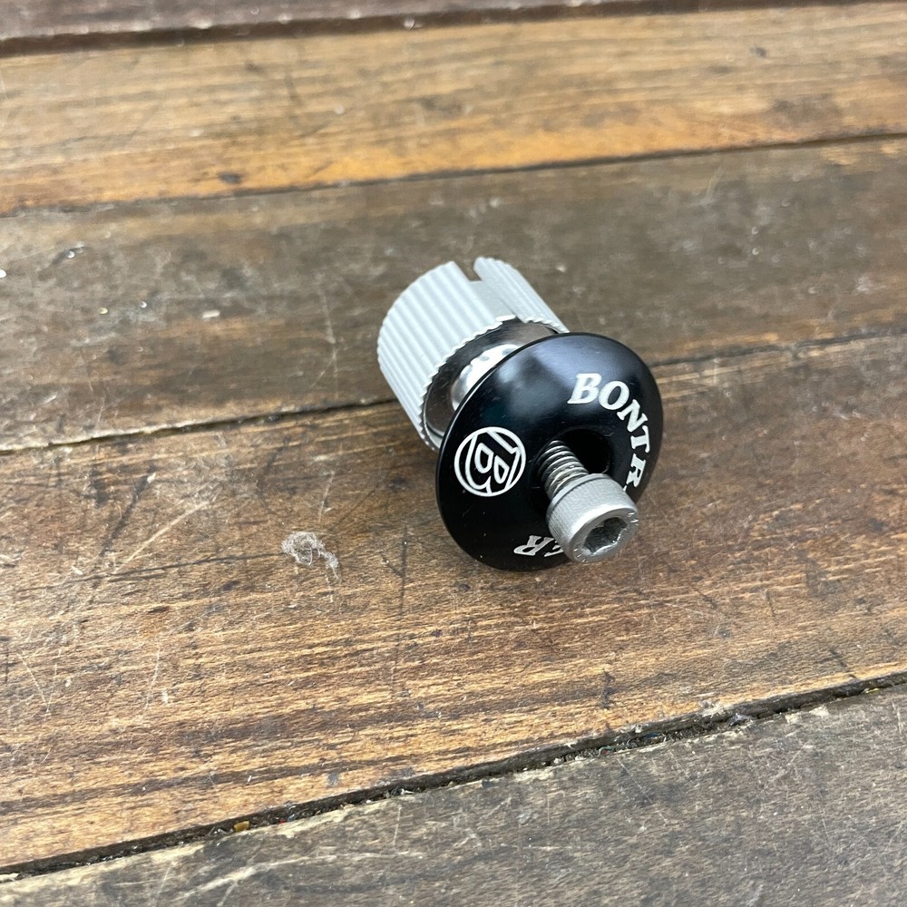 Bontrager Headset Top Cap Compression Device 1 1/8 Threadless   Star Fangled