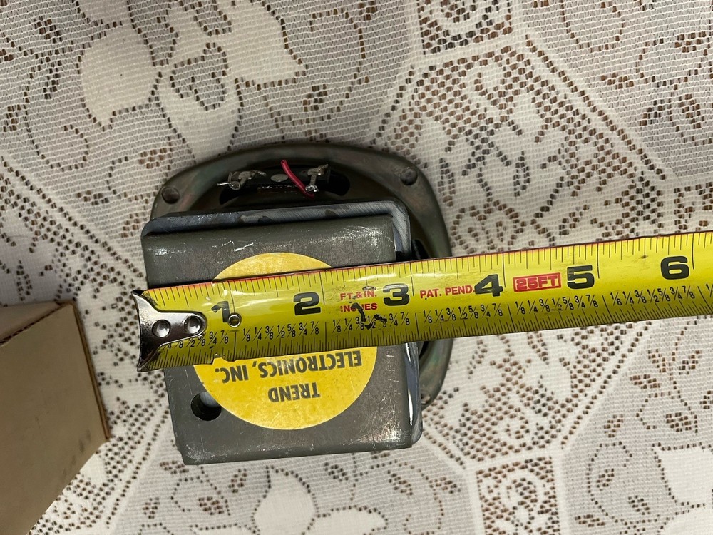 Trend Electronics 5 Inch Ceramic Speaker Model # 40-104-1 . Works