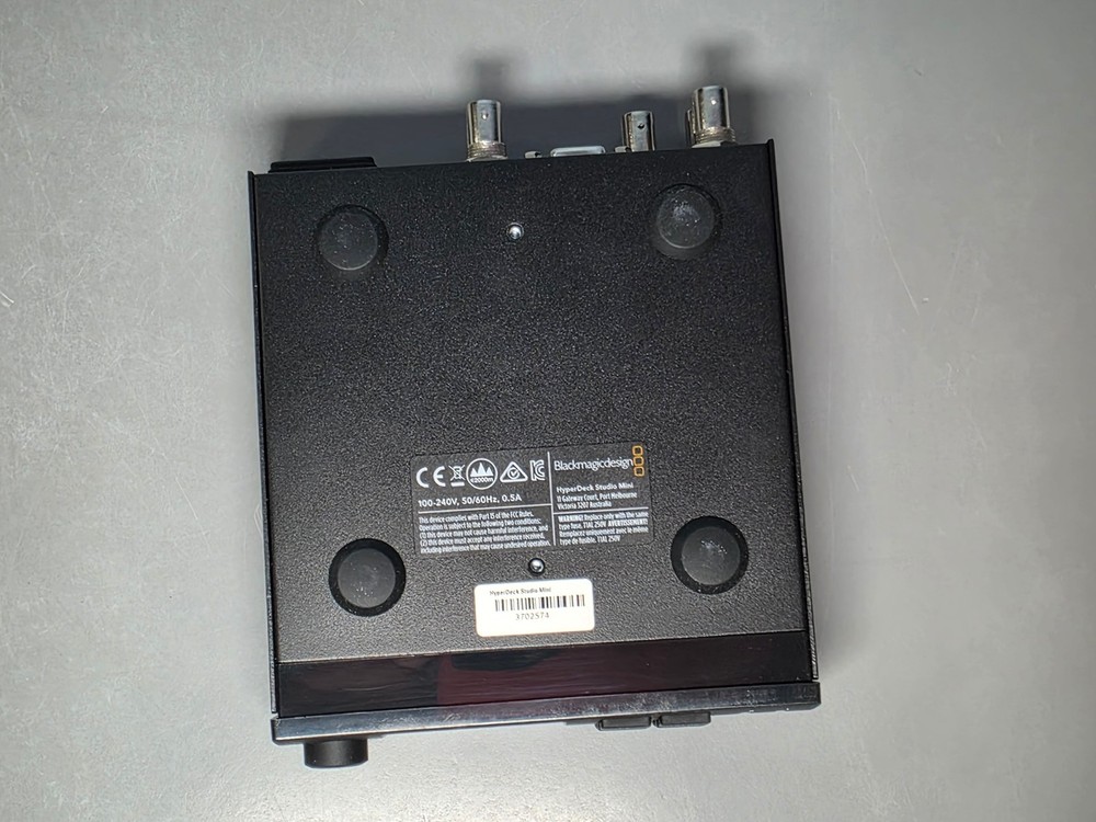 Blackmagicdesign HyperDeck Studio Mini Broadcast Deck Dual SD & UHS-II Card Read