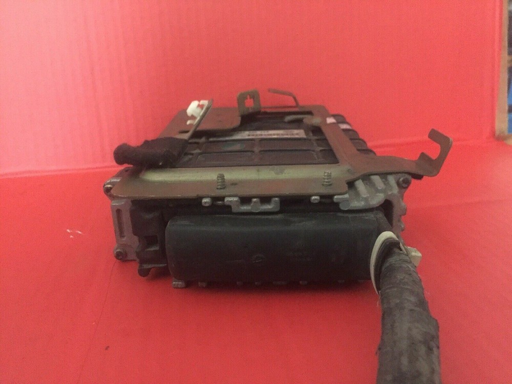 NY413-4 OEM 96 VOLKSWAGEN JETTA ENGINE CONTROL COMPUTER MODULE ECM ECU