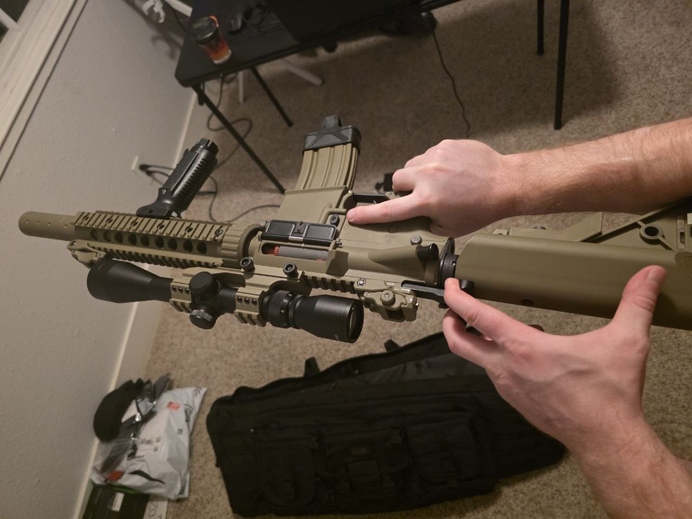 New Airsoft M4 Silens +3 Mags