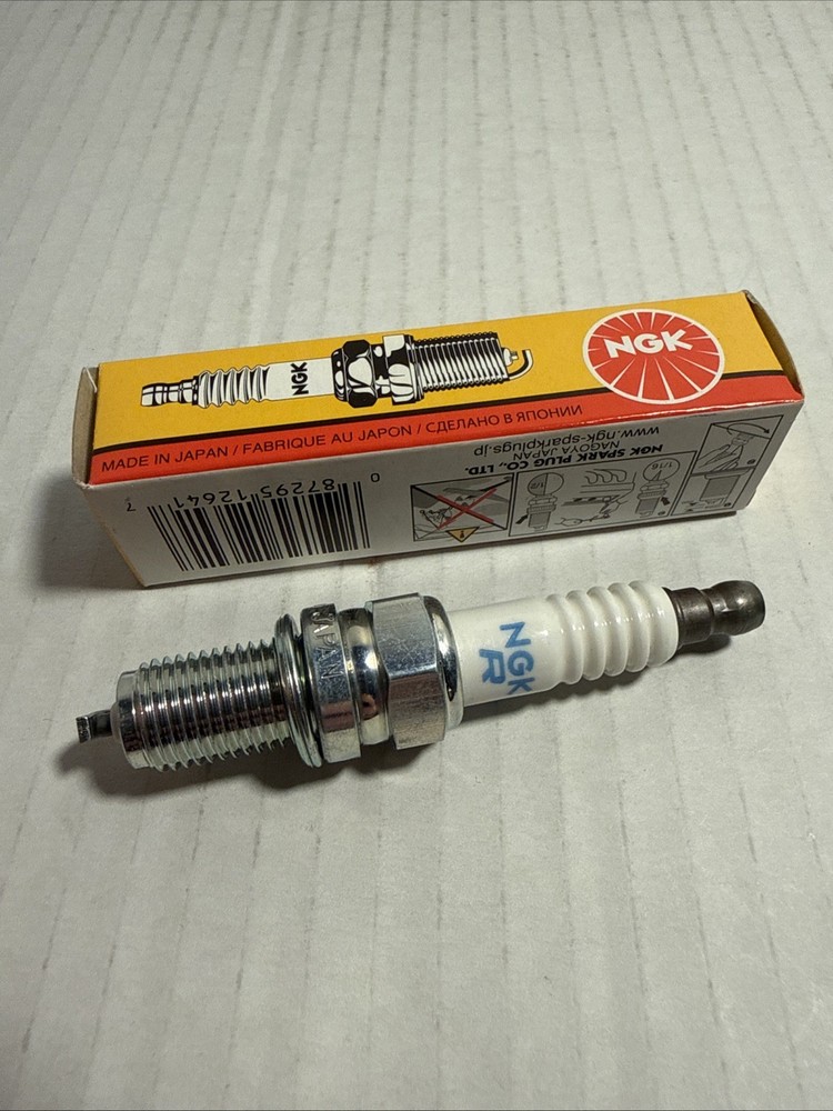 NGK - Standard Spark Plug (DCPR9E) 2641