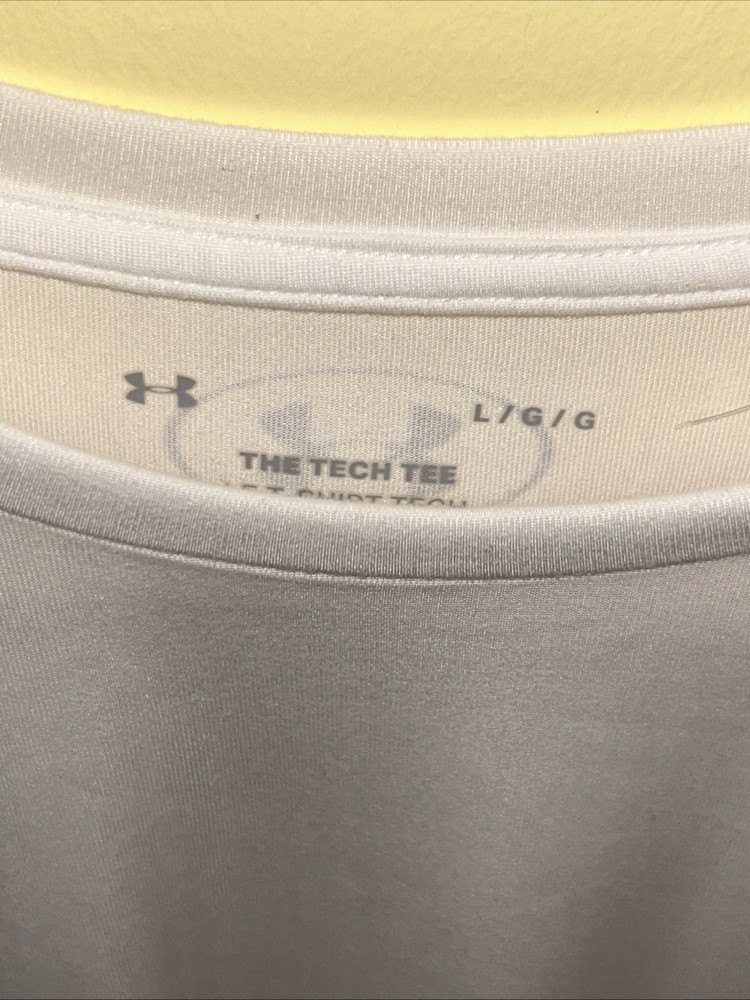 Men’s Under Armour Tech Tee. New Size Large
