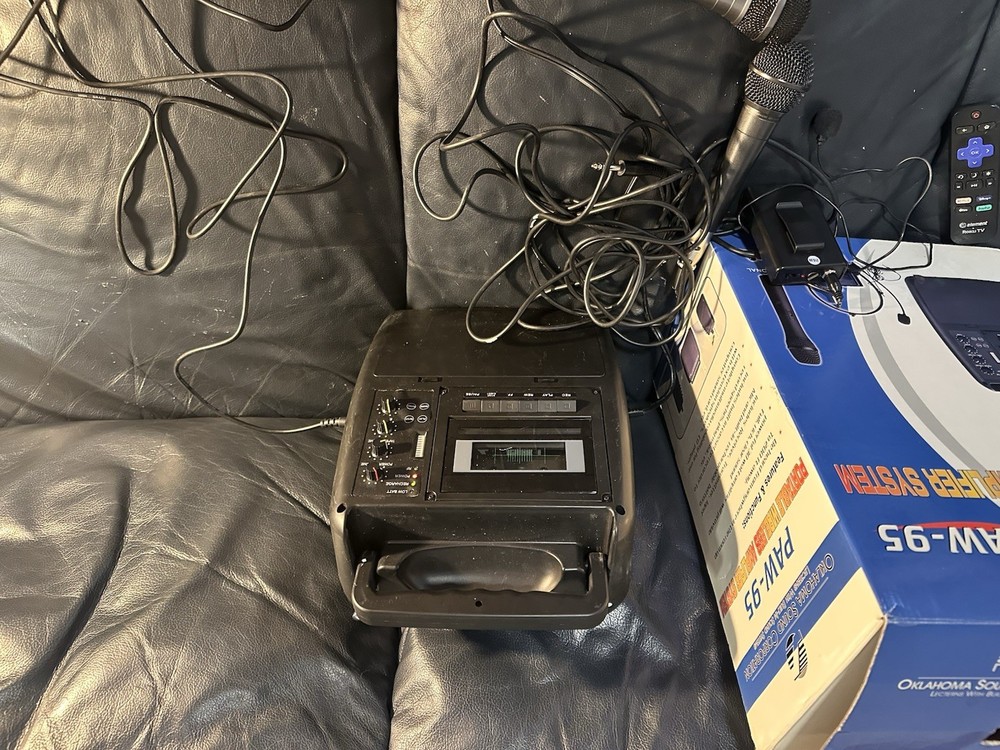 Paw 95 Portable Wireless Amplifier System In Great Shape