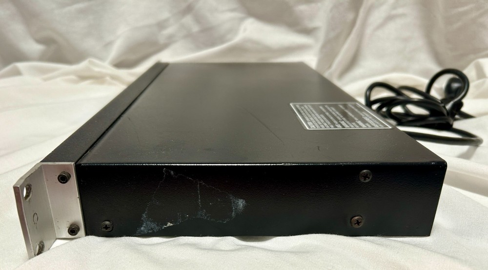 As Is Crown D75A Amplifier