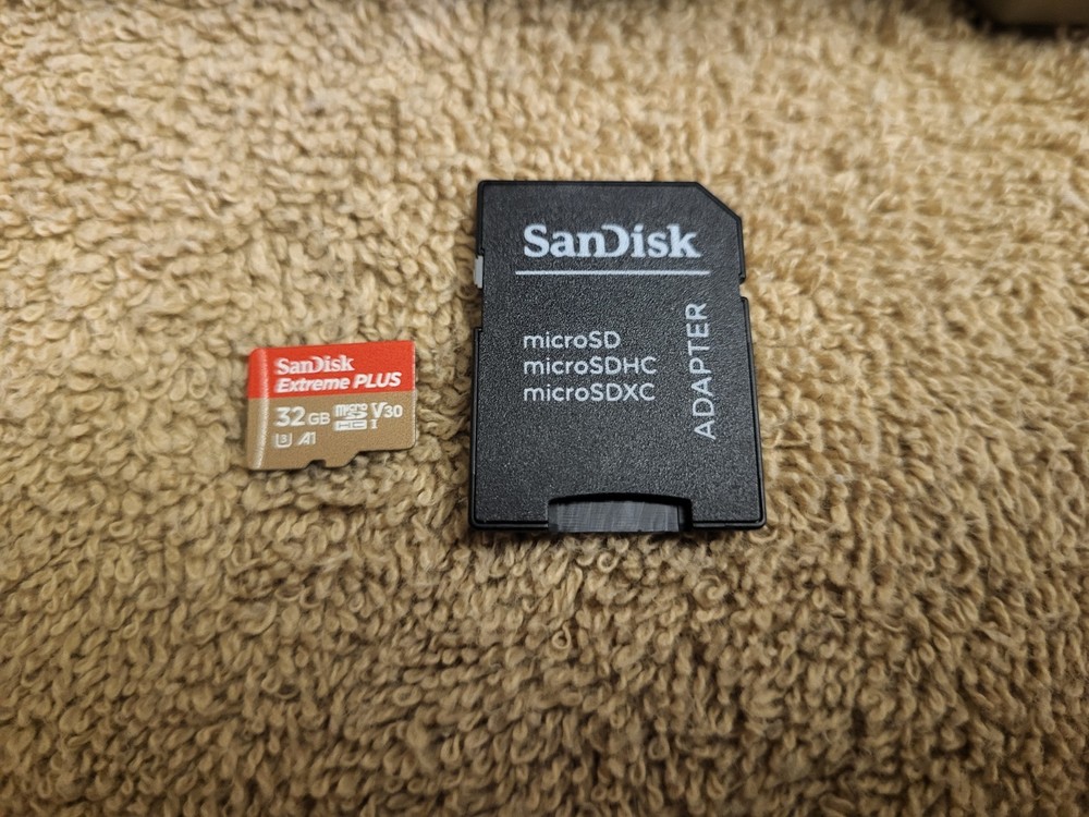 BLAZE VIDEO CAMOUFLAGE TRAIL CAMERA Model A252